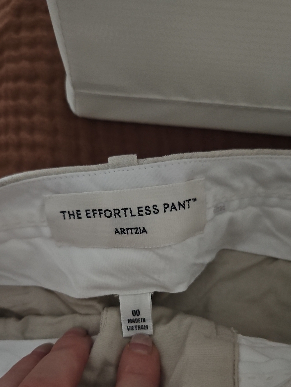 Aritzia The Effortless Linen Pant in Light Beige